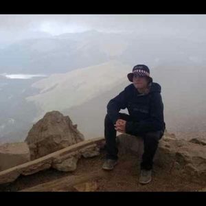 Meet your Posher, Levi